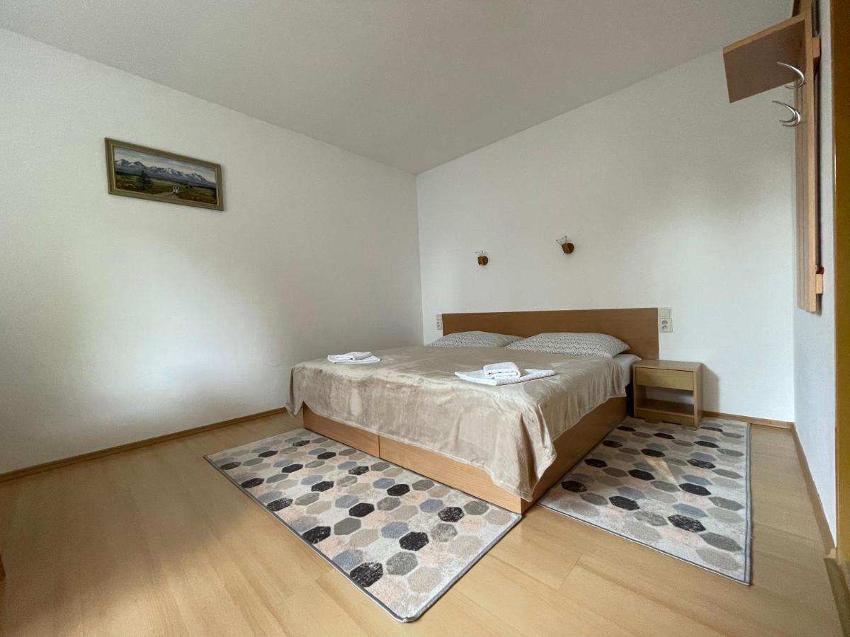 Privat Hotos Daire Liptovský Mikuláš Dış mekan fotoğraf